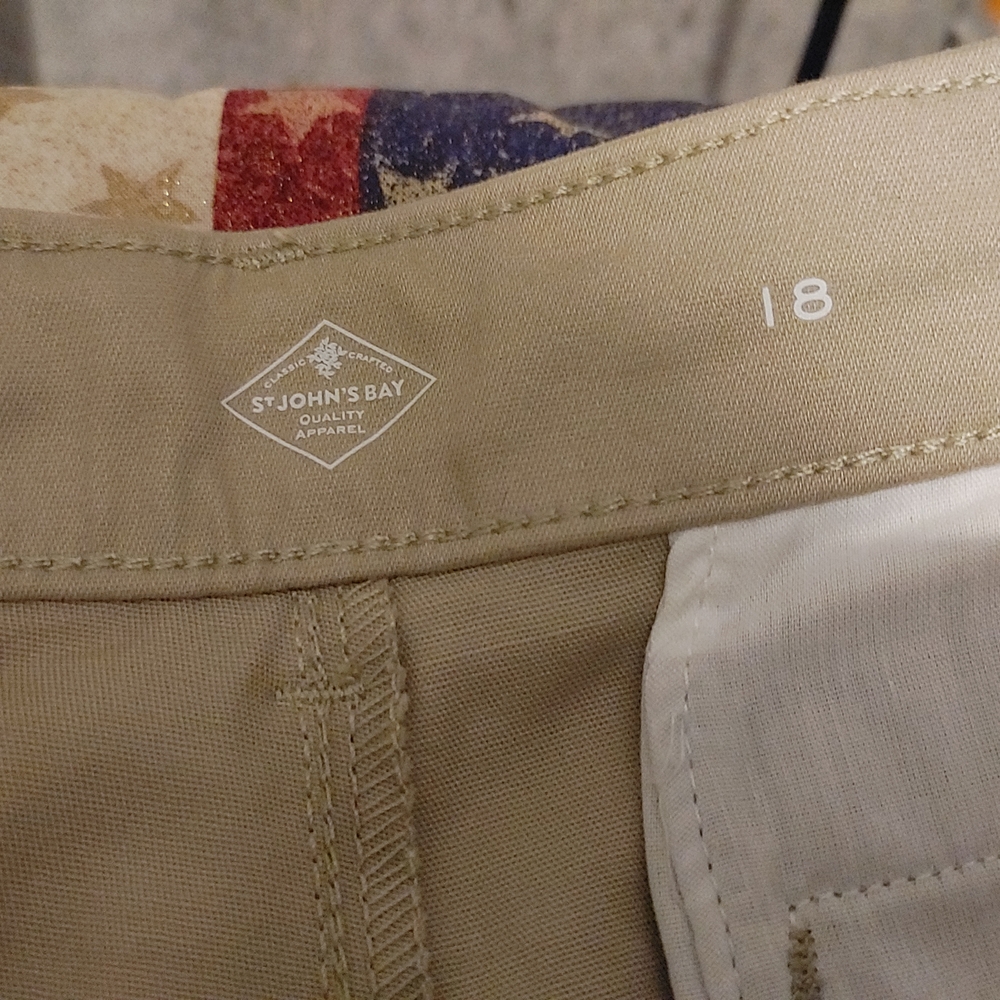St. John's Bay Women's Khaki Capris Size 18 Plus
